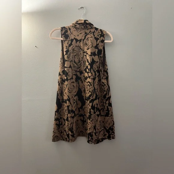 h.i.p. Tan and Black Patterned Vest - Picture 3 of 4